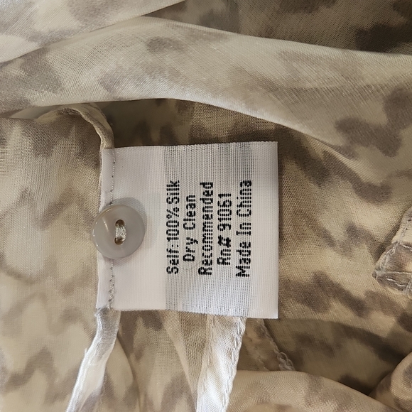 johnny Was Biya 100% Silk Sheer Button Up Oversized Top NWOT - Picture 6 of 6